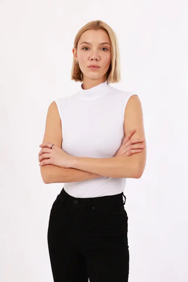 VeluraCollection Kadın Kolsuz Balıkçı Yaka Bluz 4’lü Set