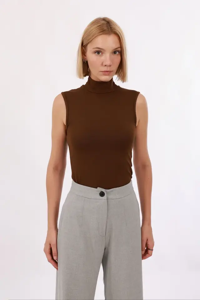 VeluraCollection Kadın Kolsuz Balıkçı Yaka Bluz 4’lü Set