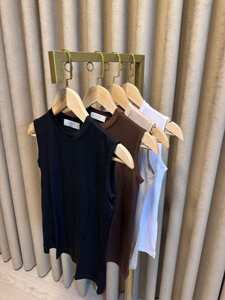 VeluraCollection Kadın Kolsuz Bisiklet Yaka Bluz 4’lü Set