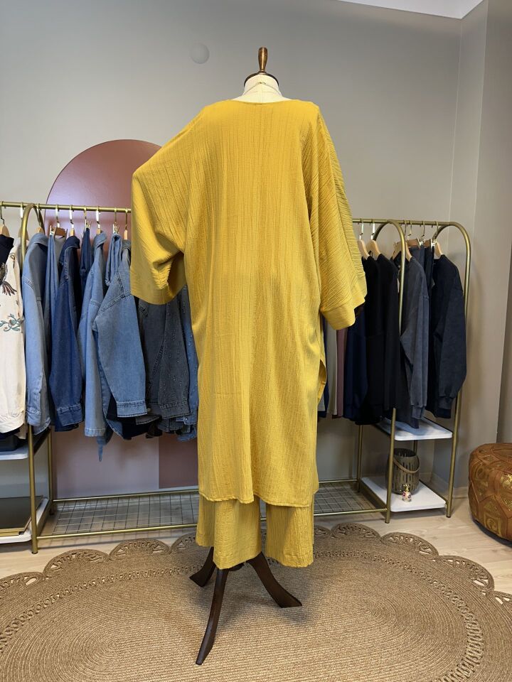 Velura Collection -  Dokulu Kimono Pantolonlu Takım - Sarı