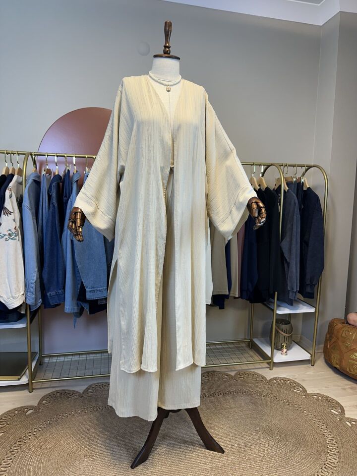 Velura Collection -  Dokulu Kimono Pantolonlu Takım - Ekru