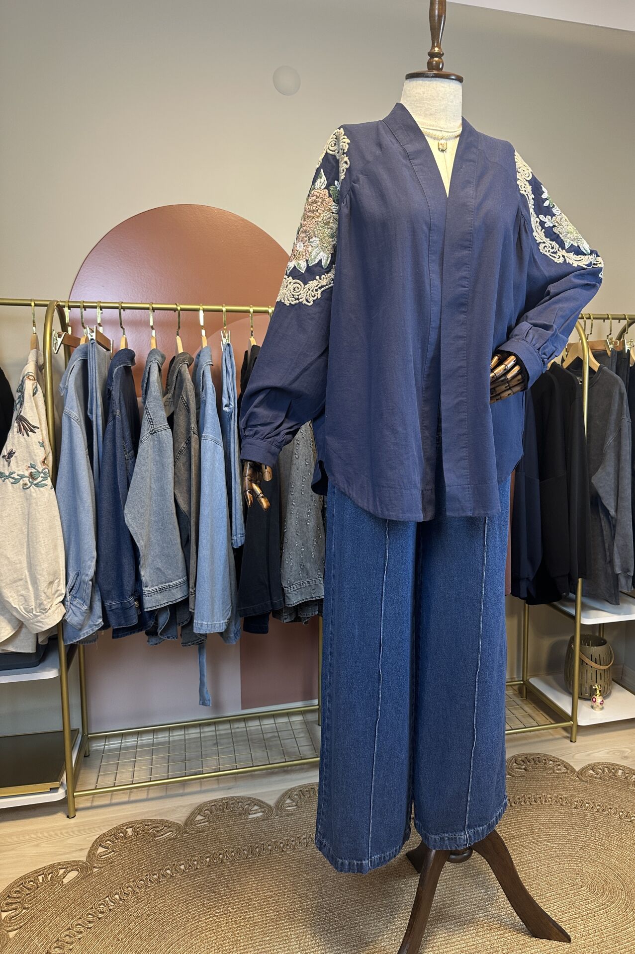 Velura Collection - Nakışlı Gömlek Lacivert
