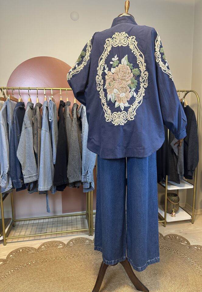 Velura Collection - Nakışlı Gömlek Lacivert